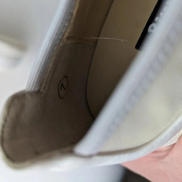 Bisou- Bisou Paris Platform Slip Ons 7 - Picture 11 of 11